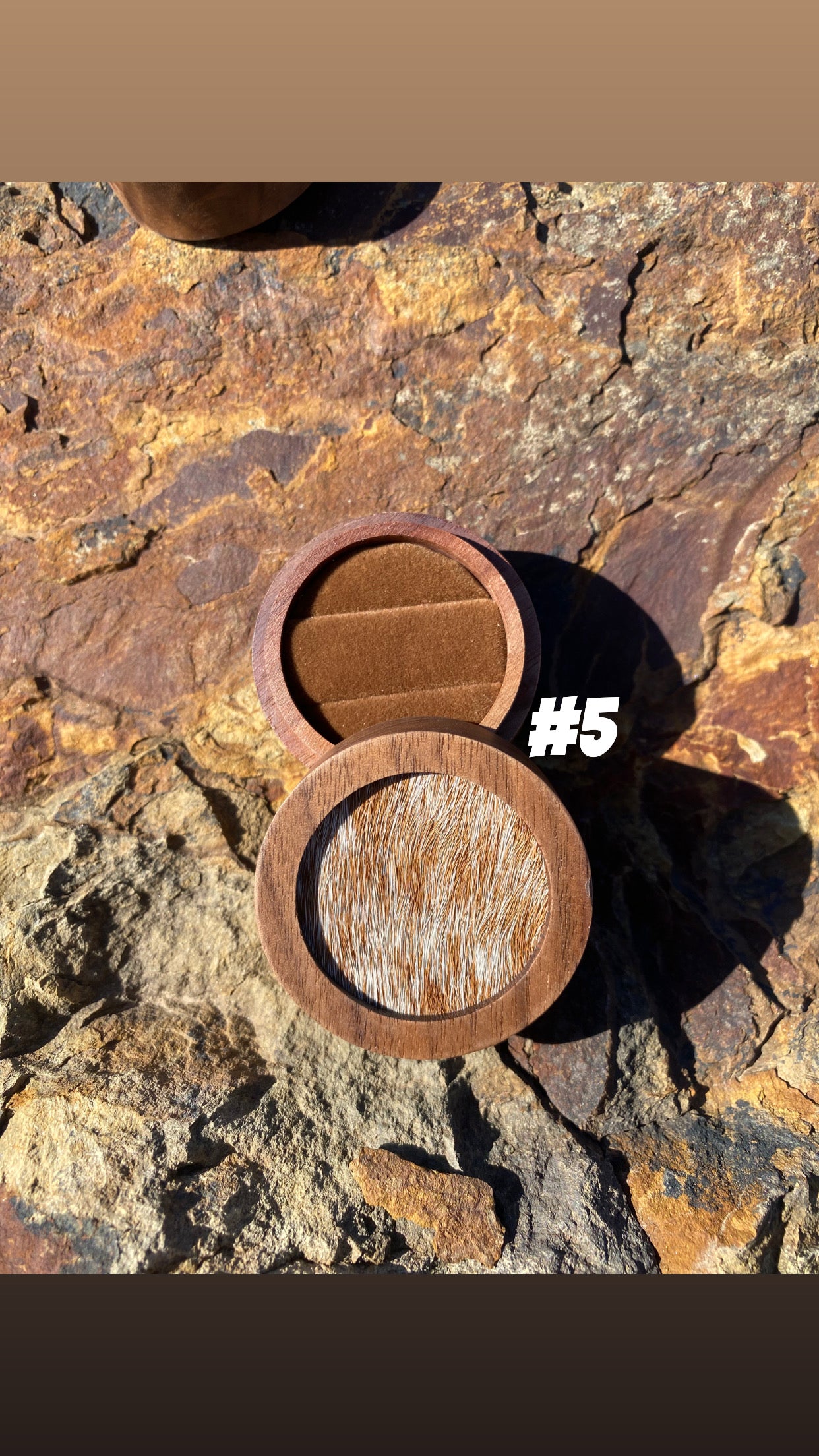 Cowhide double ring box