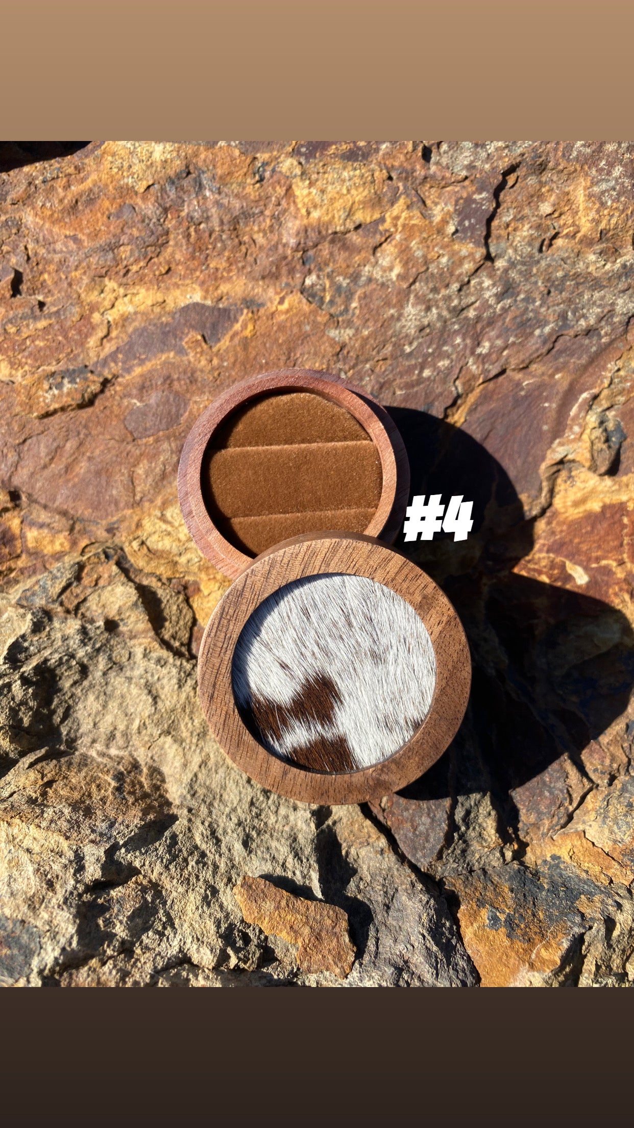 Cowhide double ring box