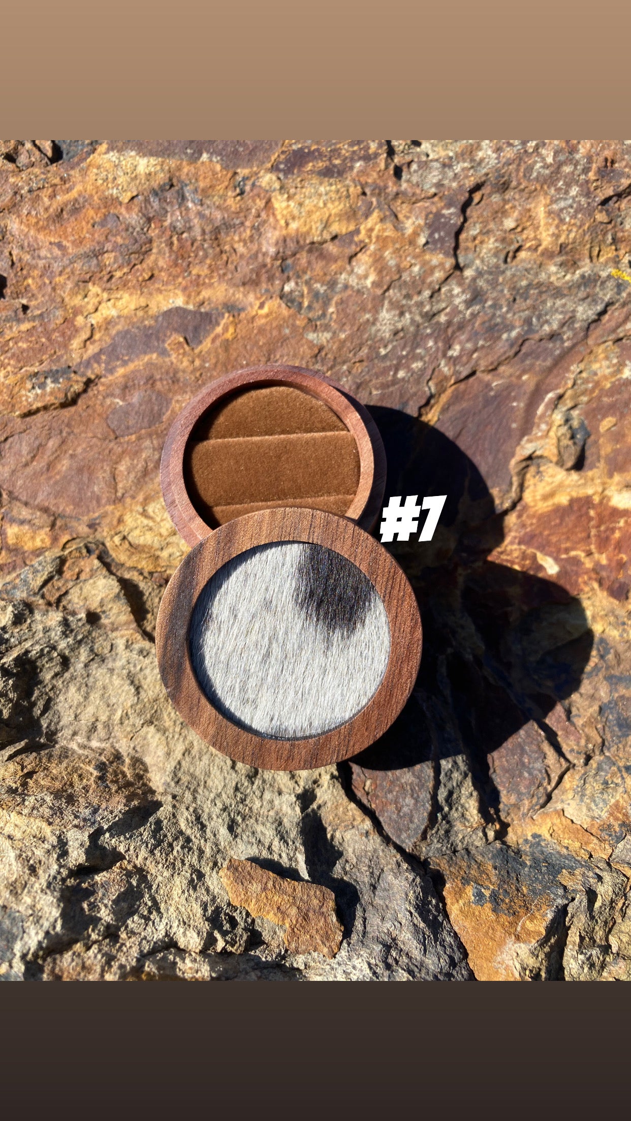 Cowhide double ring box